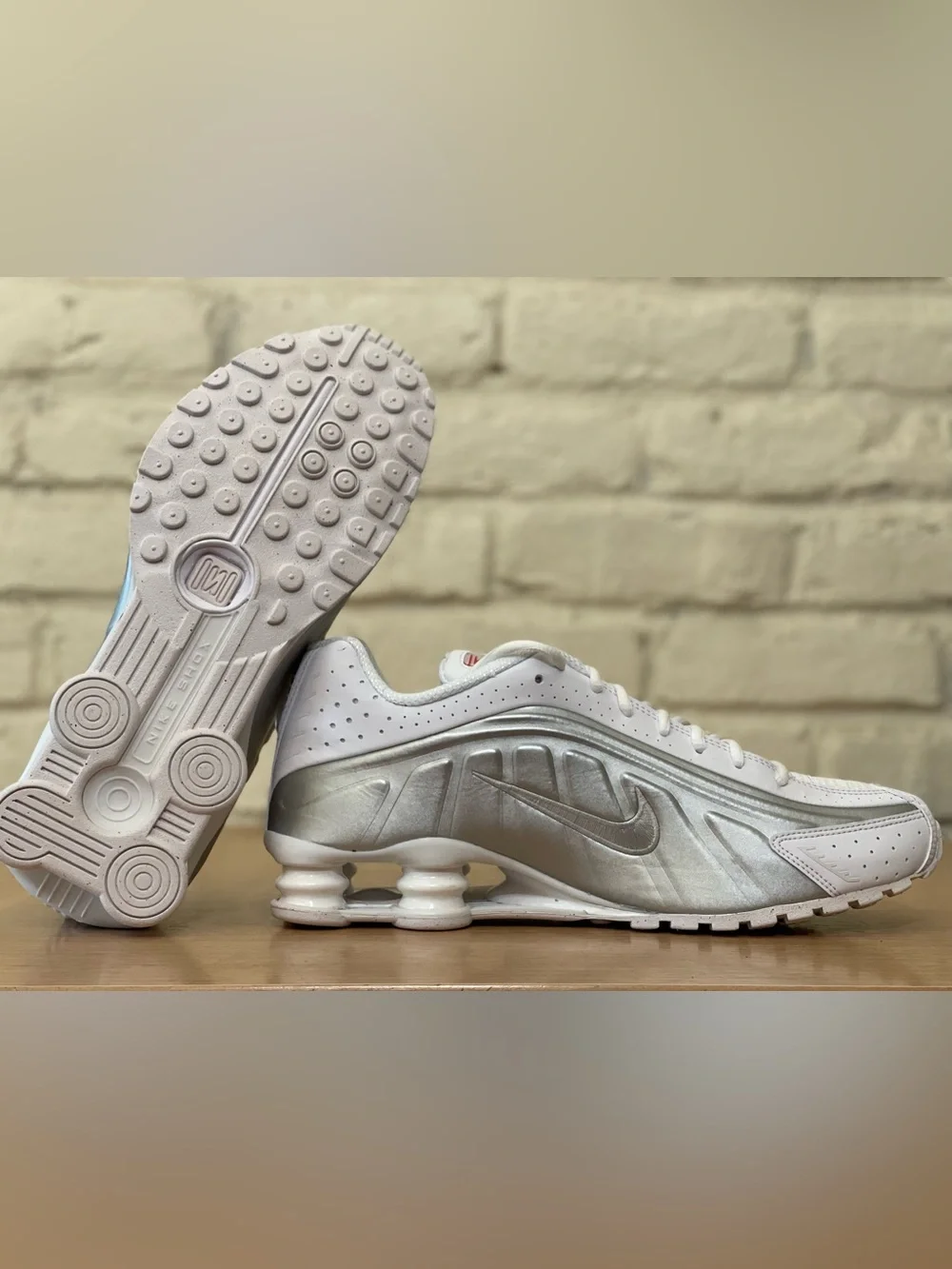 Nike shox r4